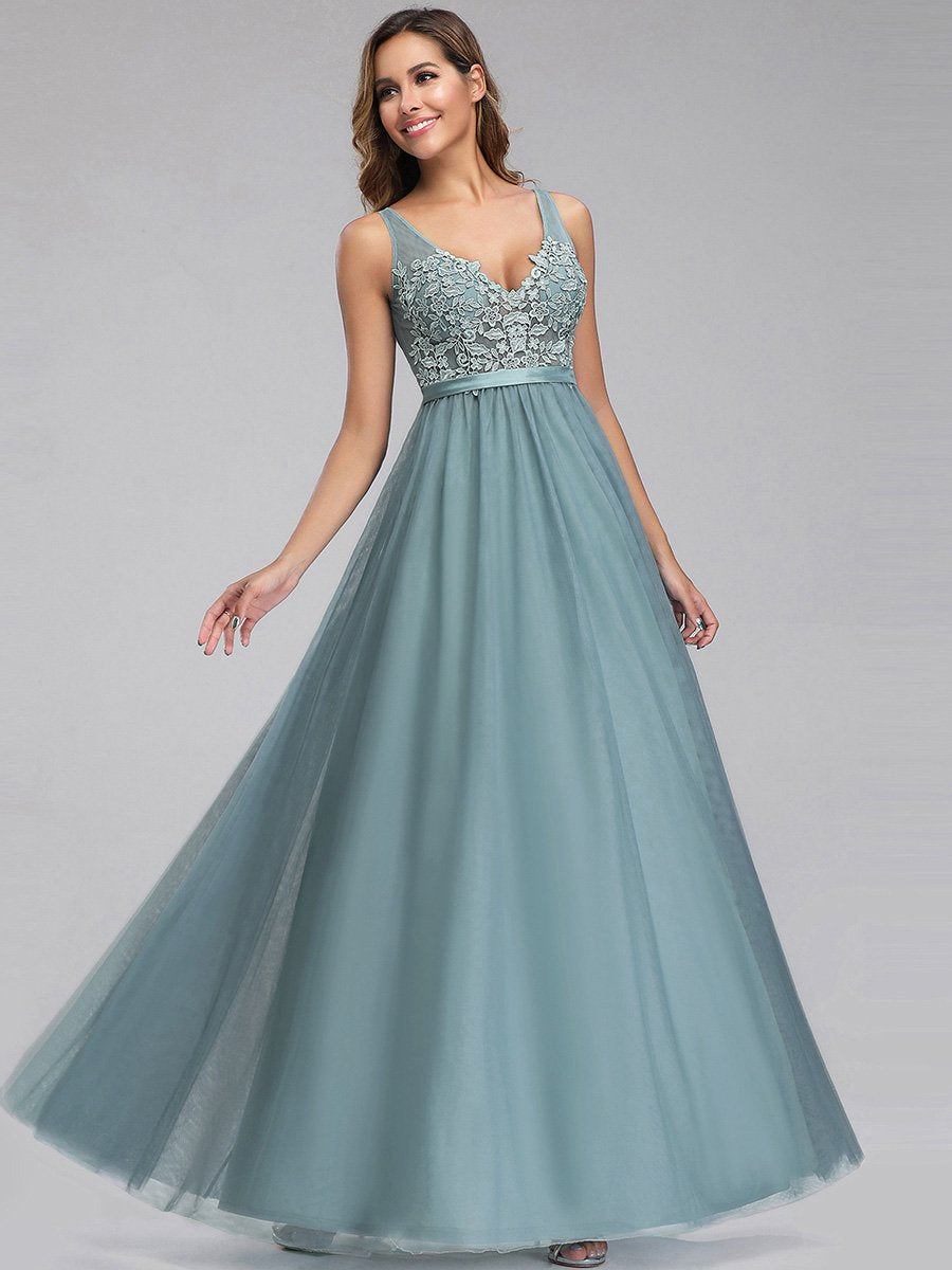 A-Line V-Neck Floral Lace Appliques Bridesmaid Dress